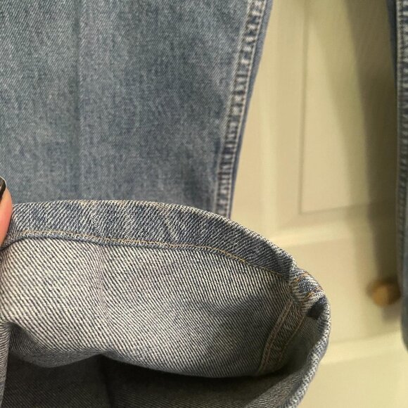 Levi's Vintage 505 Regular Fit Straight Leg Medium Wash Cropped Jeans Size 32 - Picture 5 of 8